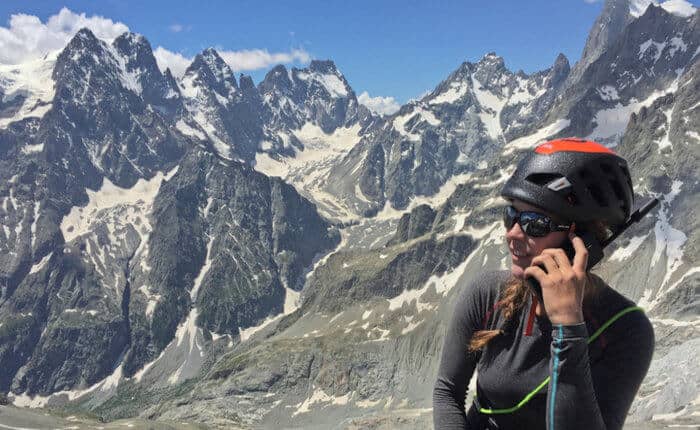 Teléfonos satelitales para montaña para excursiones seguras
