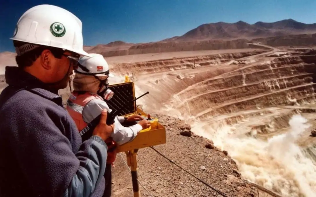 La importancia del Internet satelital para la minería