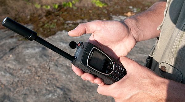 Teléfono satelital: por qué usar equipos iridium después de terremoto